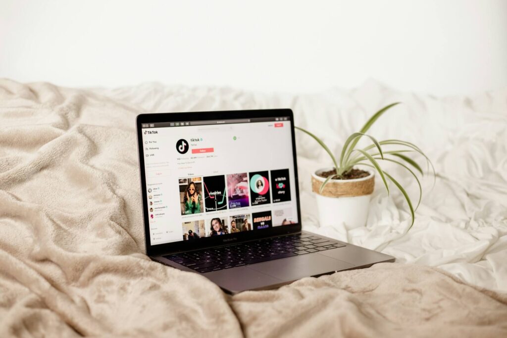 TikTokのおすすめに乗るために知っておきたいアルゴリズムの基本